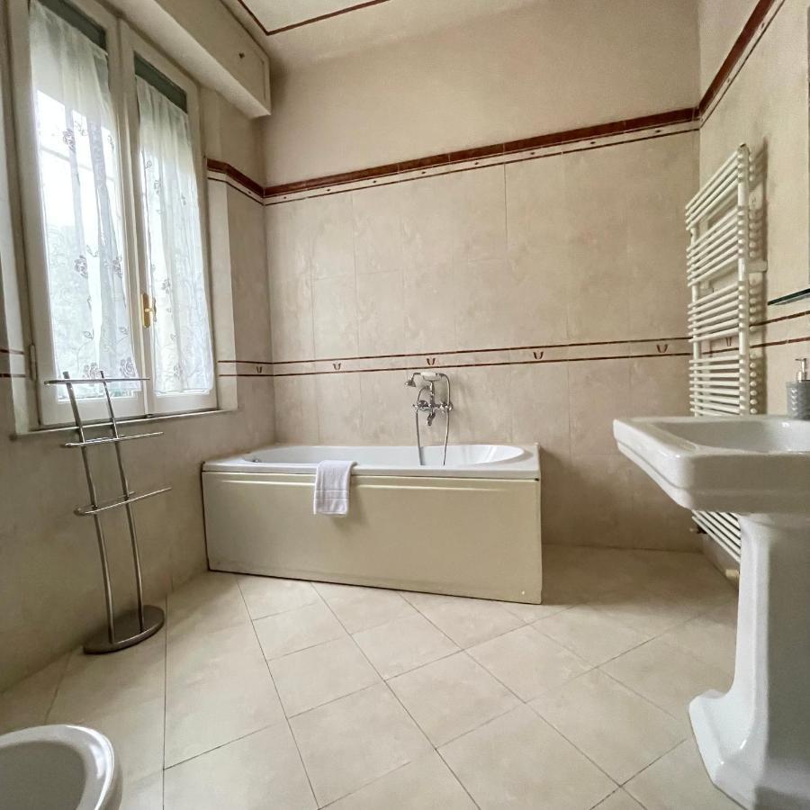 Villa Peonia Parma Bagian luar foto